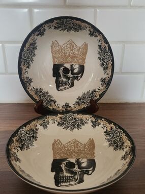 Royal Stafford Set Of 2 Skull Crown Cereal Bowls